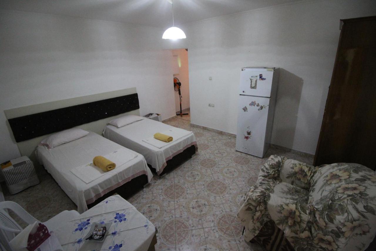 Mona'S Apartments Sarandë Eksteriør billede