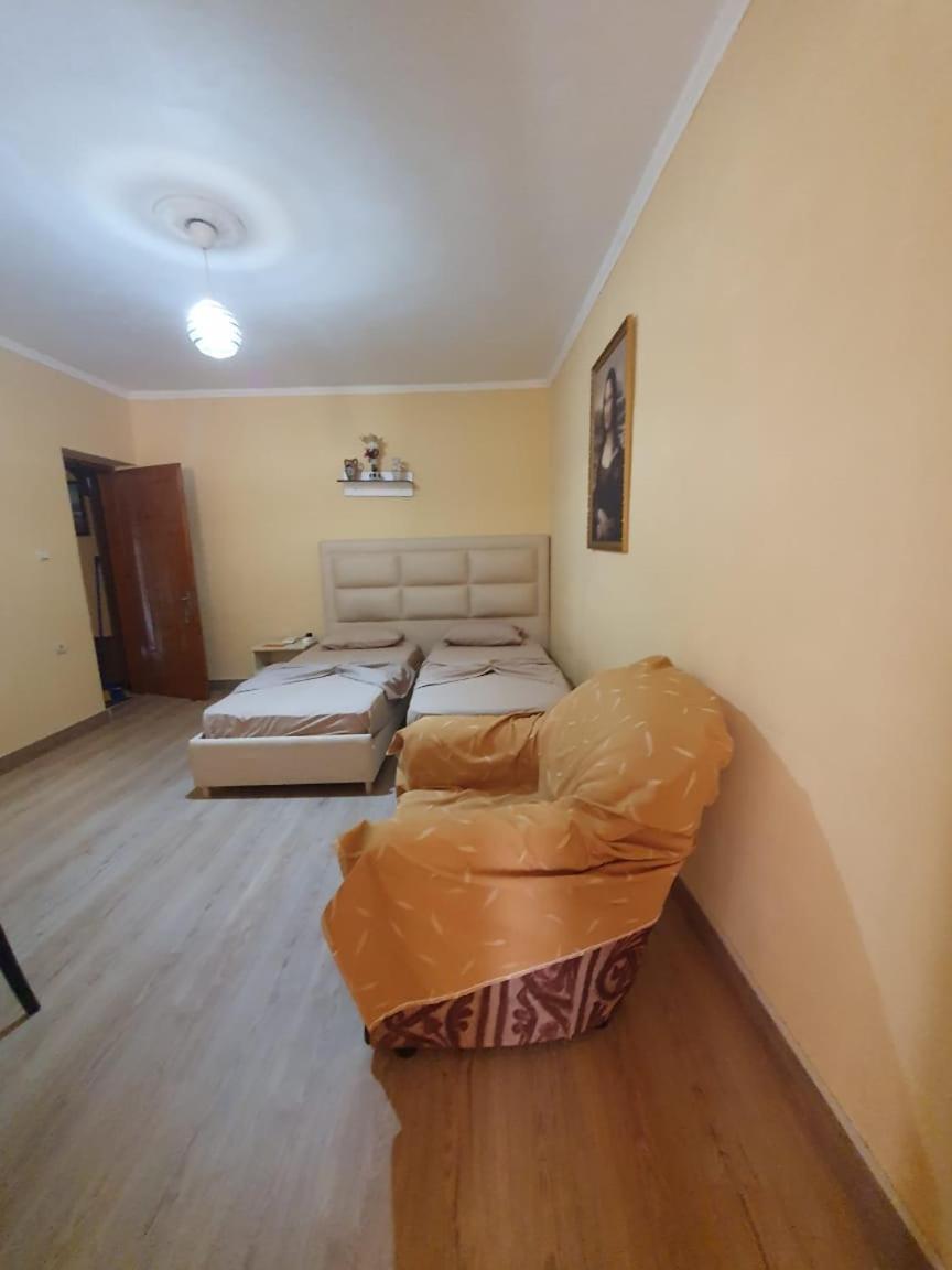 Mona'S Apartments Sarandë Værelse billede